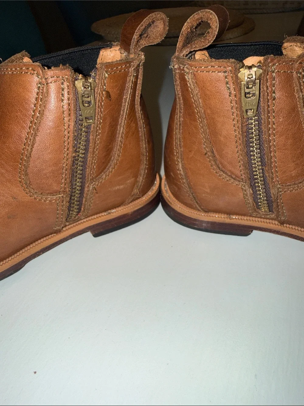 Mikoleon Kids Brown Leather Unisex Chelsea Boots size EU 25 or US size 9